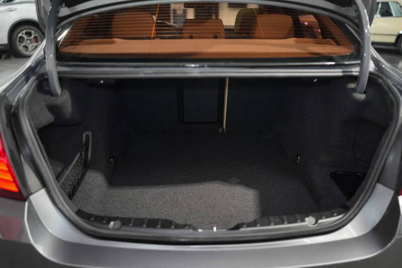2015 BMW 5 Series 528i