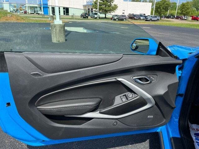 2023 Chevrolet Camaro 23