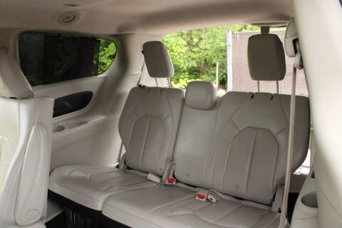 2021 Chrysler Pacifica Hybrid Touring L