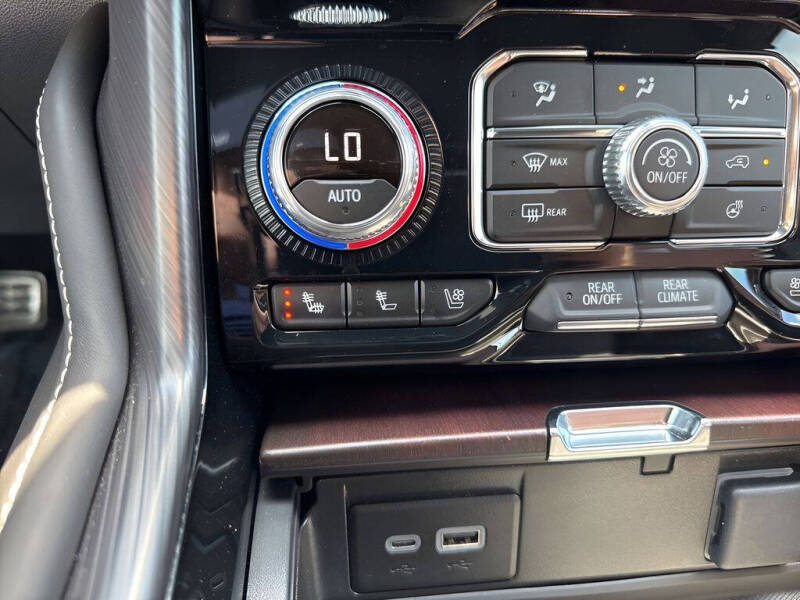 2024 GMC Yukon Denali Ultimate