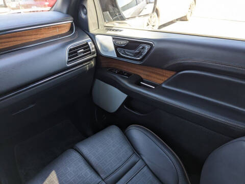 2022 Lincoln Navigator Black Label