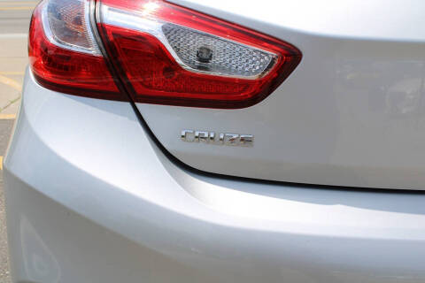 2019 Chevrolet Cruze LS