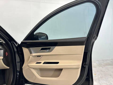 2016 Jaguar XF 35t Premium