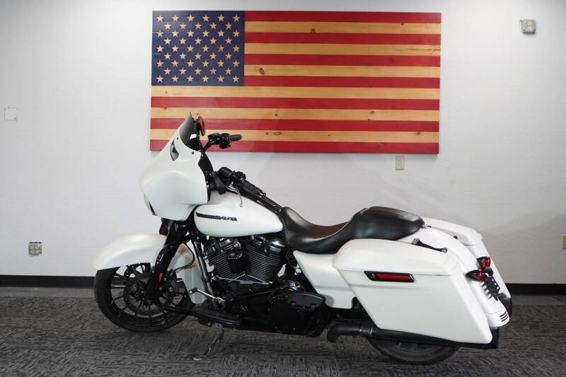 2018 Harley-Davidson Street Glide Special