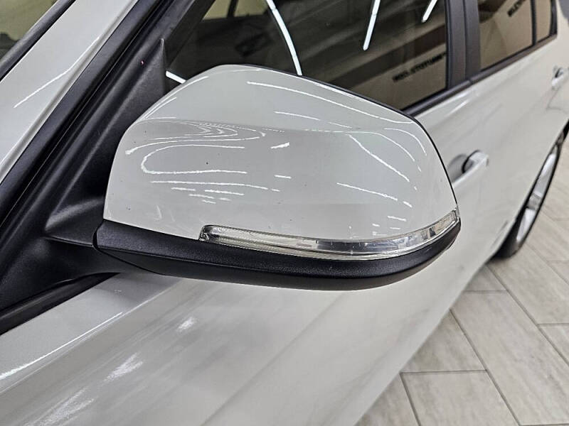 2015 BMW 3 Series 328i