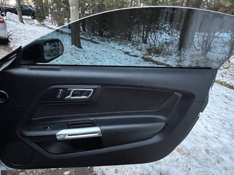 2015 Ford Mustang V6