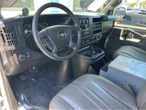 2018 Chevrolet Express 2500