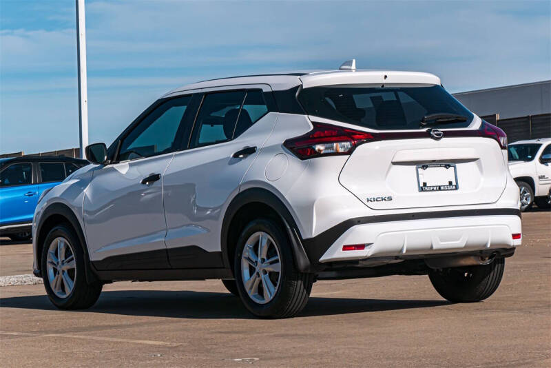 2024 Nissan Kicks S