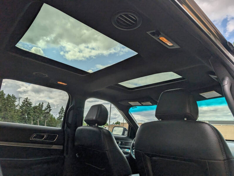 2017 Ford Explorer Sport