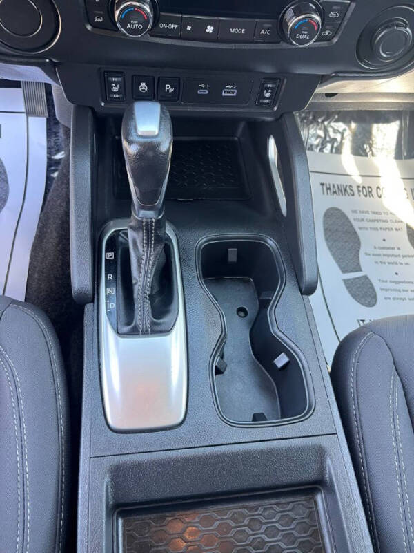 2023 Nissan Frontier S