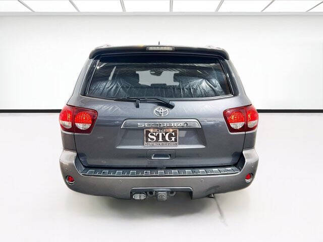 2019 Toyota Sequoia SR5