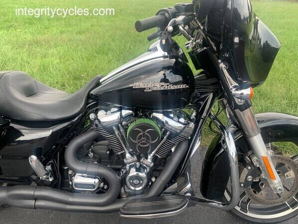 2017 Harley-Davidson Street Glide Special