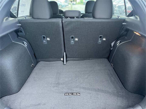 2025 Nissan Kicks Play S