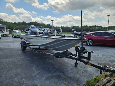 2023 Tracker PRO 195 TXW