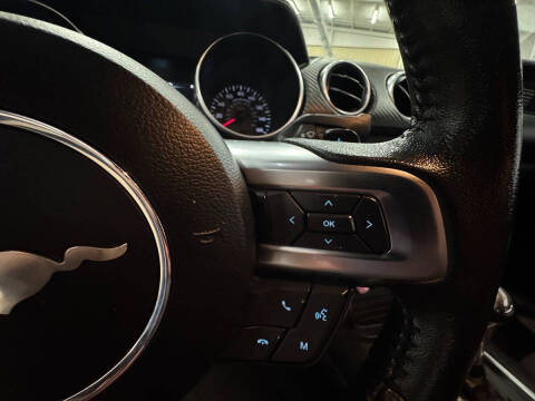 2020 Ford Mustang EcoBoost