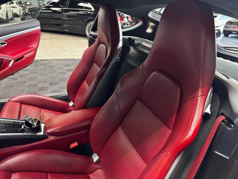 2018 Porsche 718 Cayman GTS