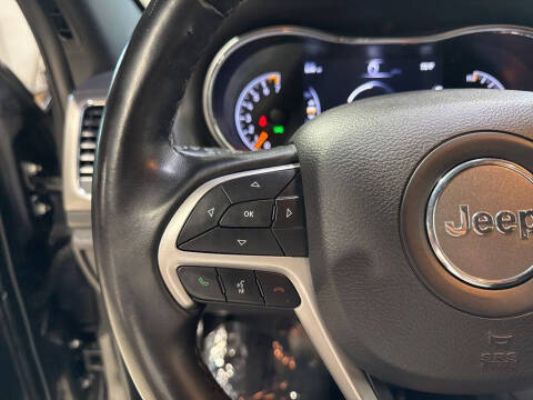 2019 Jeep Grand Cherokee Laredo E