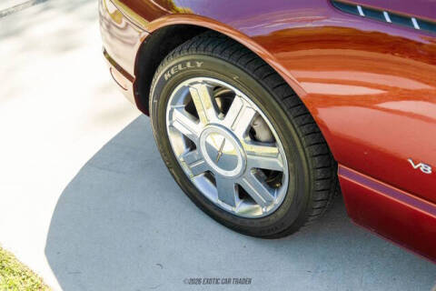 2004 Ford Thunderbird Deluxe