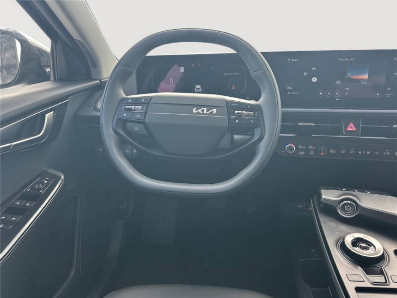 2025 Kia EV6 Light Long Range
