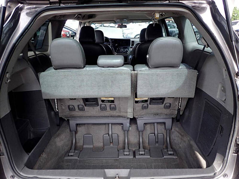 2015 Toyota Sienna L 7-Passenger