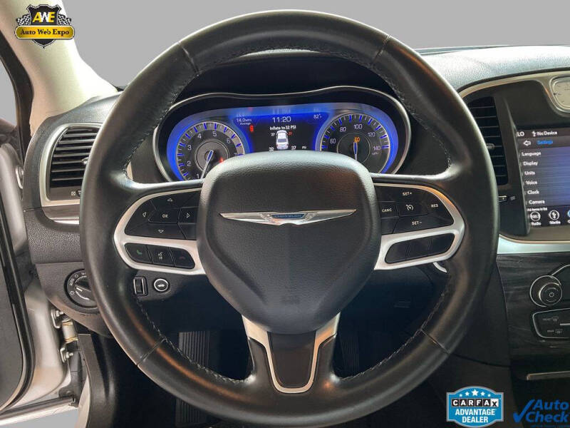 2019 Chrysler 300 Touring