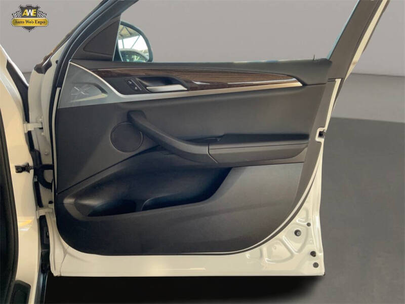 2024 BMW X4 xDrive30i