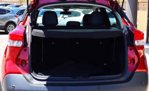 2020 Nissan Kicks SR