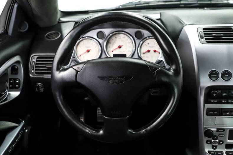 2003 Aston Martin V12 Vanquish