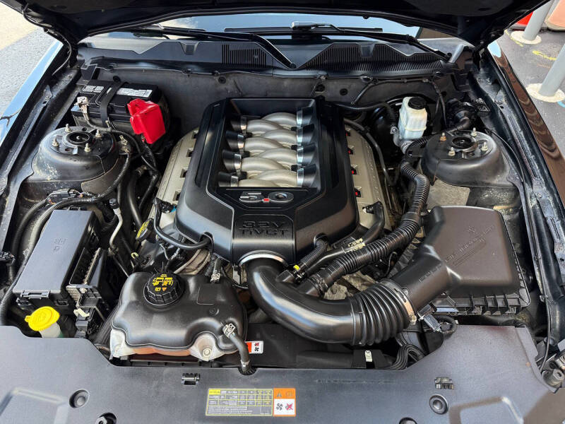 2011 Ford Mustang GT Premium