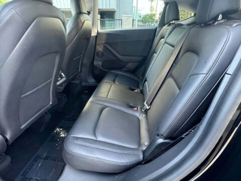 2025 Tesla Model Y Long Range