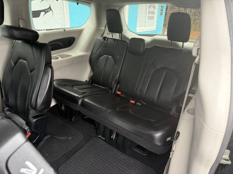 2018 Chrysler Pacifica Touring L Plus