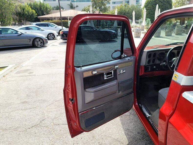 1987 Chevrolet R/V 10 Series