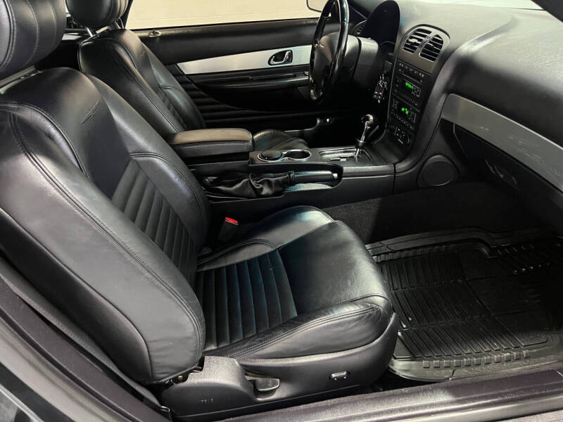 2003 Ford Thunderbird