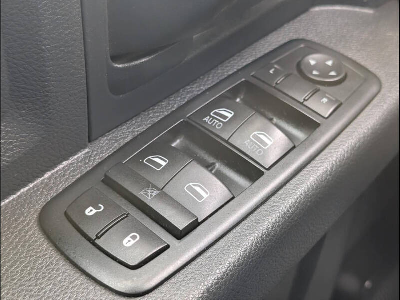 2012 RAM 2500 ST