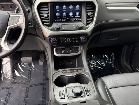 2021 GMC Acadia SLT