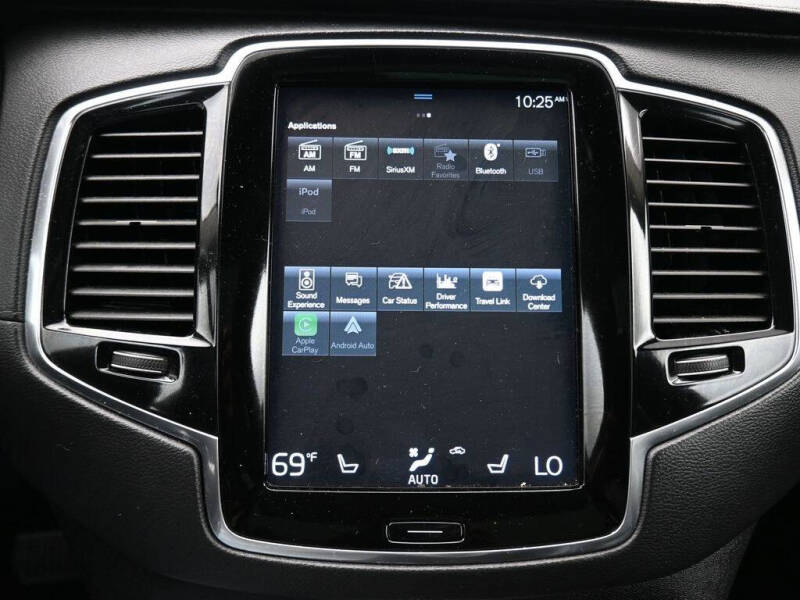 2021 Volvo XC90 T6 Inscription 6-Passenger