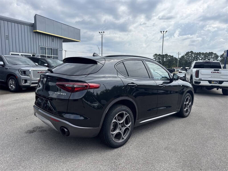 2022 Alfa Romeo Stelvio Ti