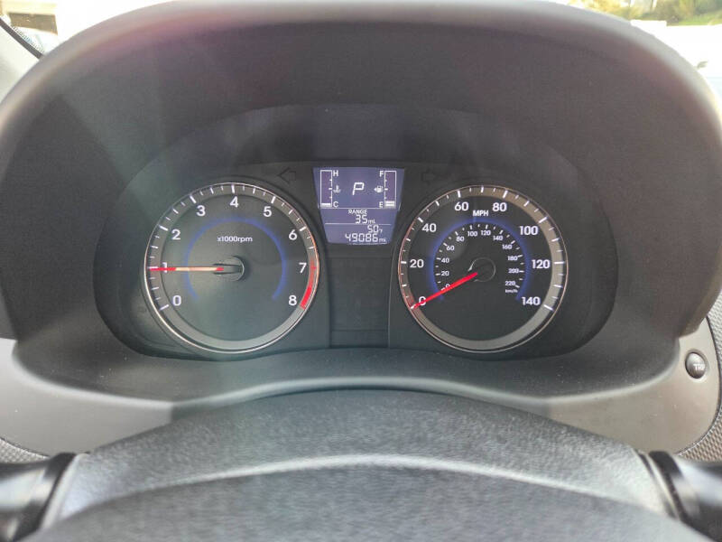 2016 Hyundai Accent SE