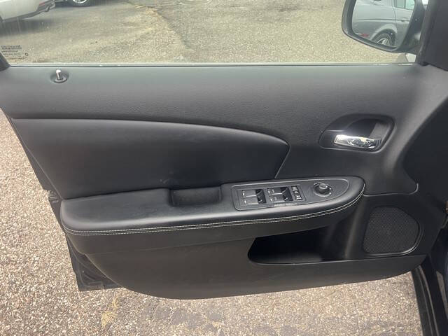 2011 Chrysler 200 Limited