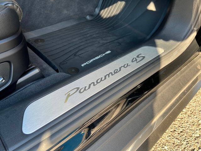 2018 Porsche Panamera 4S Executive