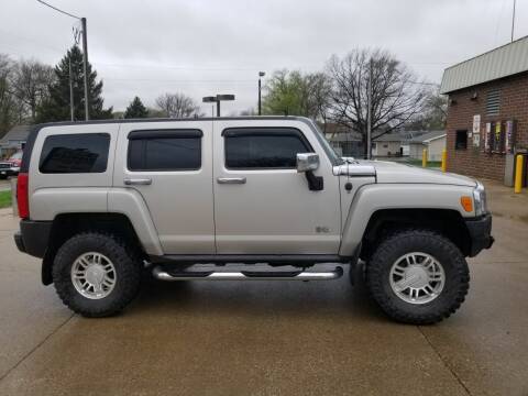 2006 HUMMER H3 for sale at RIVERSIDE AUTO SALES in Sioux City IA