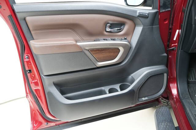 2021 Nissan Titan Platinum Reserve