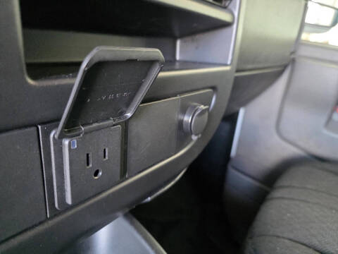 2023 Chevrolet Express 2500