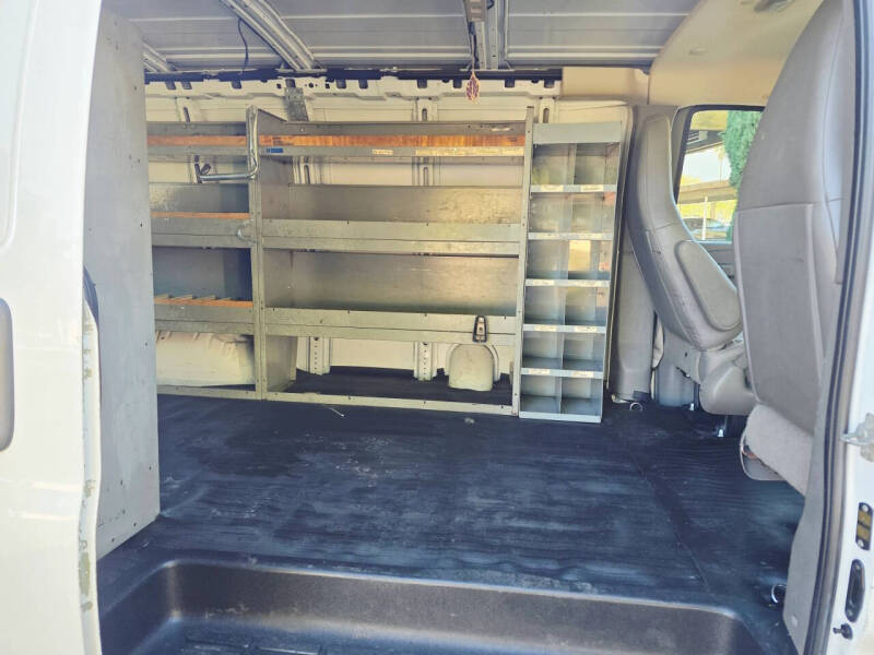 2017 Chevrolet Express 2500