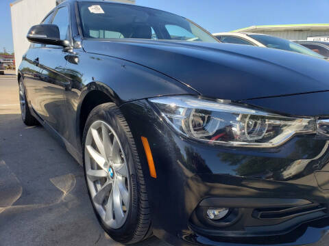 2018 BMW 3 Series for sale at DFW AUTO FINANCING LLC in Dallas TX