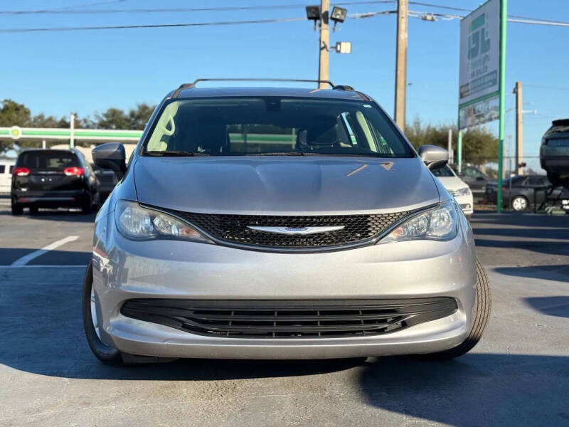 2020 Chrysler Voyager LXi