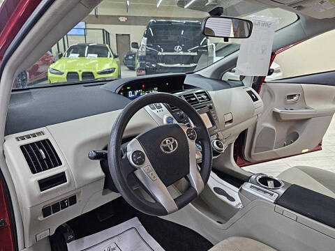2012 Toyota Prius v Two