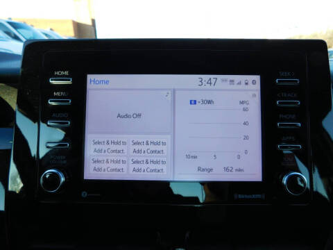 2022 Toyota Camry Hybrid LE