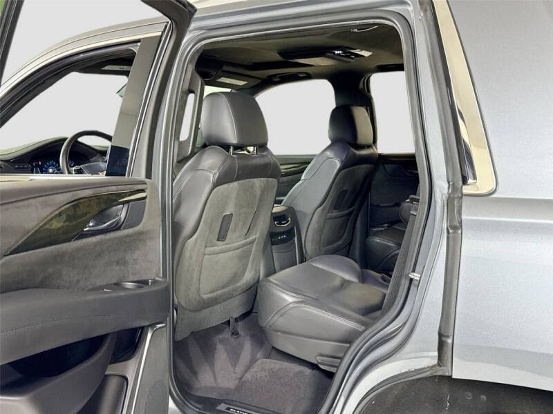 2020 Cadillac Escalade Platinum