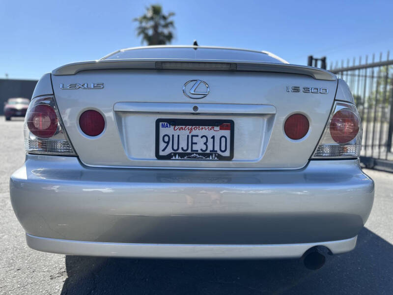 2003 Lexus IS 300